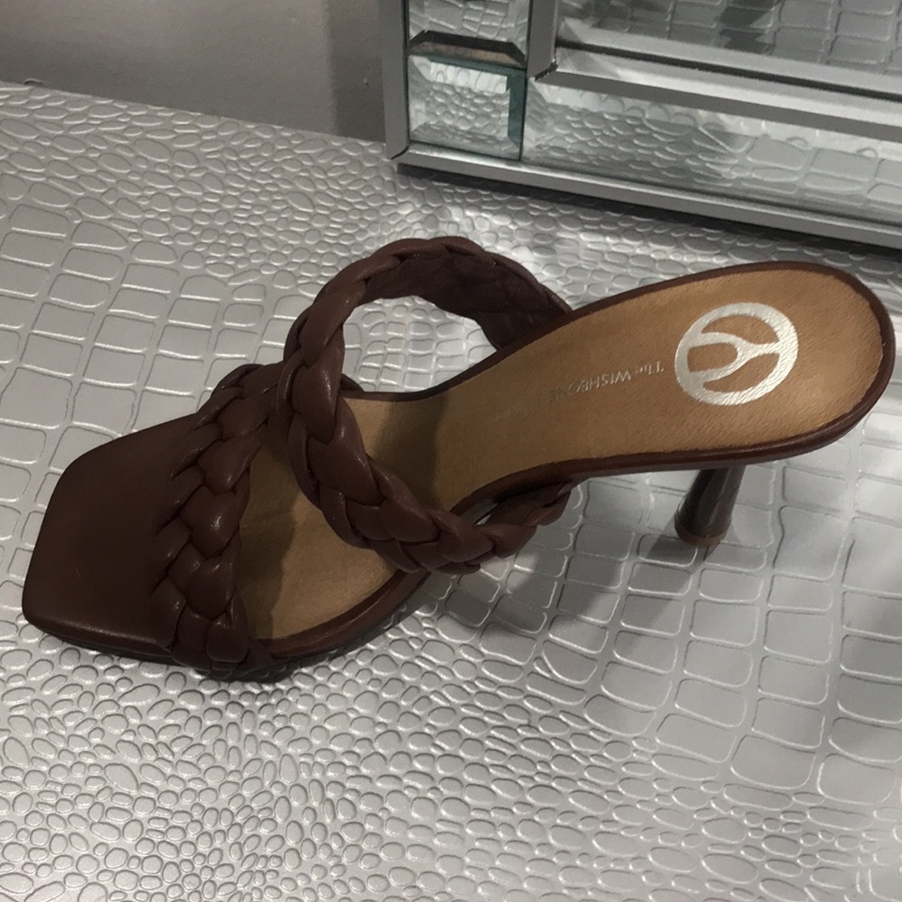 New! Wishbone Shoes